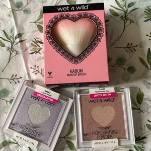 Wet N Wild bundle